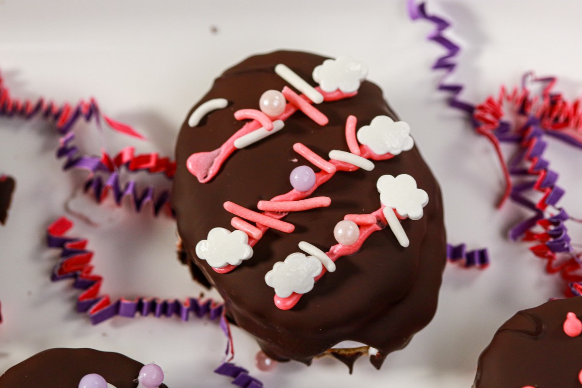 Gluten Free Chocolate Chip Dipped Cookies Recipe Kinnikinnick